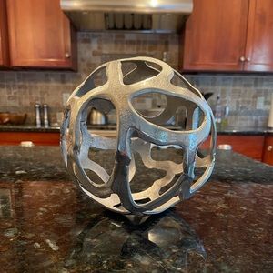 Decorative round accent piece with cutouts